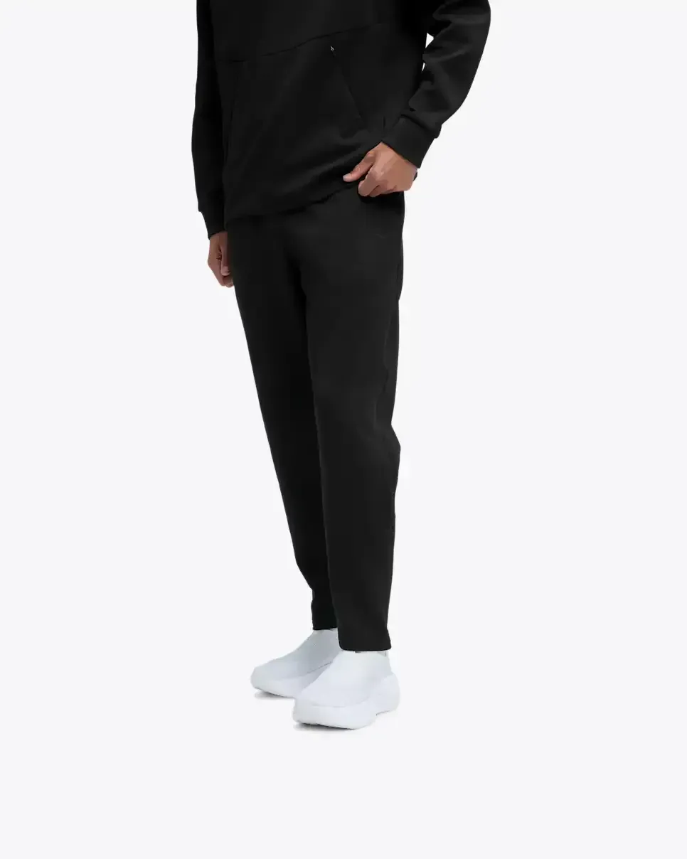 HOKA Essential Recovery Pant Black - Men's HOKA Exclusives - front view